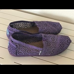 Like New! Toms purple crochet